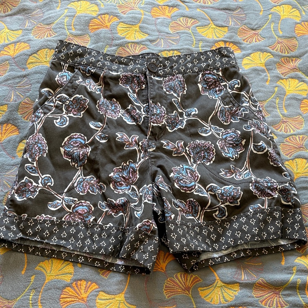 Knox Rose Floral Patterned Shorts